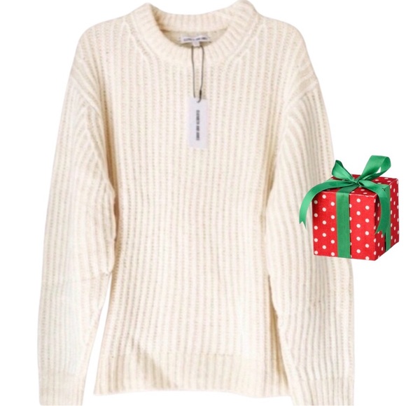 Elizabeth and James Sweaters - Elizabeth and James Cream Fisherman’s Rib Sweater SIze XXL